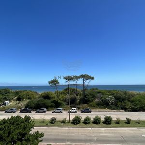 Venta De Apartamento De 4 Dormitorios En Playa Mansa, Punta Del Este