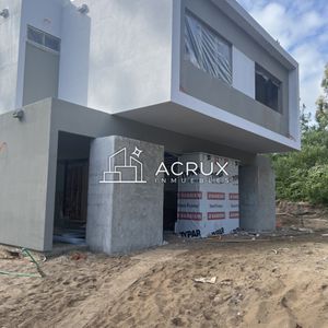 Casa A Estrenar En Pinares. Punta Del Este
