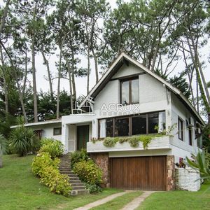 Casa En Venta De 5 Dormitorios En San Rafael , Punta Del Este
