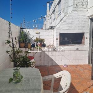 Apartamento De 1 Dormitorio Con Patio Y Parrillero En Venta, Punta Del Este