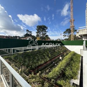 En Venta, Amplio Apartamento En Punta Del Este Con Financiación Directa Hasta En 100 Cuotas, Finaliza En El 2028. 2 Dormitorios Y 2 Baños.