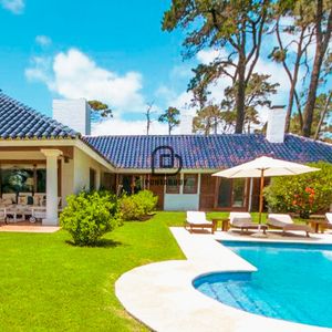 Casa 7 Dorm 7 Baños En Venta