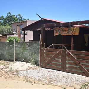 Casa En Venta De 4 Dormitorios C/ Cochera En Rivera Chico