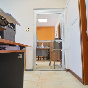 Casa En Venta De 8 Dormitorios C/ Cochera En Las Piedras