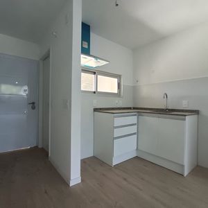 Apartamento En Alquiler C/ Cochera En Pando