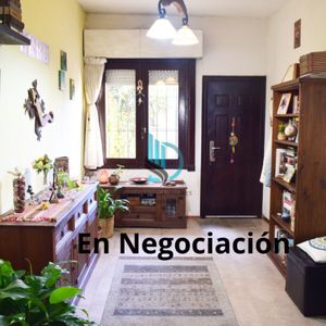 Casa En Venta C/ Cochera En Reducto
