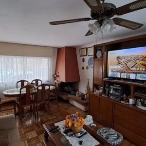 Se Vende Amplia Casa En Cordón