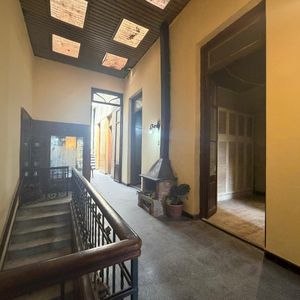Casa De Altos  4 Dormitorios - 125 M2 Construidos + Azotea En Cordon- Reciclaje