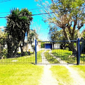 Venta/casa De Alto/p. Pascual/4 Dormitorios/barbacoa/apta Banco/1000m2 Terreno.