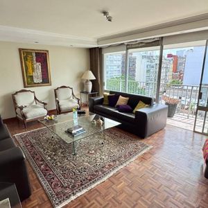 Apartamento Piso Entero A Mts De Rambla De Punta Carretas + Garage