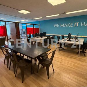 Alquiler Oficina 95 M² +garaje Totalmente Equipada Ciudad Vieja A Mts Pza Matriz