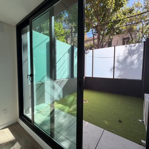Venta Monoambiente Punta Carretas, Premium Con Patio Exclusivo, Gran Metraje