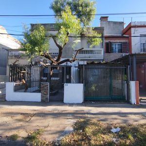 Alquiler En La Blanqueada|3dorm|garage| Frenteypatio| Bv José Batlle Y Ordóñez