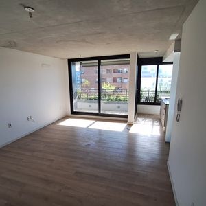 Av. Libertador Piso Alto .venta Apartamento 3 Dorm , 2 Baños 84m2 Opción Gje.