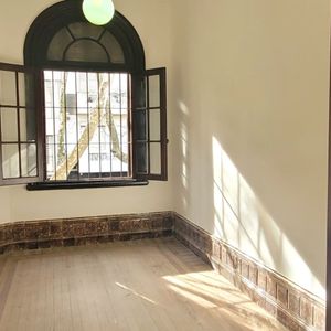 Alquiler Apartamento 3 Dormitorios En P.alta. Barrio Sur / Centro