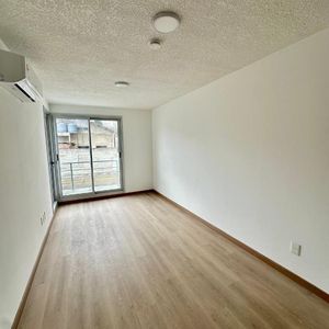 Alquiler Apartamento 1 Dormitoriotres Cruces Con Balcon A  Estrenar