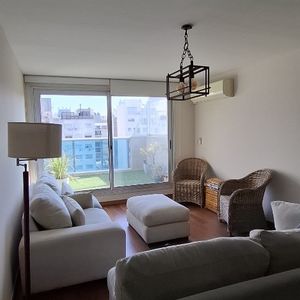 Ph Punta Carretas, 3 Dormitorios Y Terraza, Con O Sin Muebles, Cochera Incluida