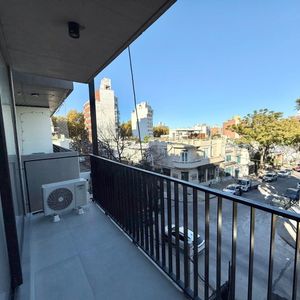 Apartamento En Pocitos A Estrenar! 1 Ambiente - 31 M2 Con Balcón Al Frente