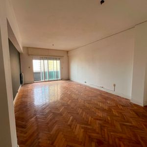 Alquiler Apartamento 3 Dormitorios | 2 Baños | Reciclado A Nuevo | Centro