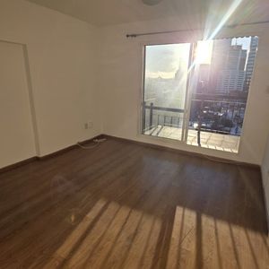 Apartamento En Pocitos Al Frente Con Balcon / Nuevo / Con Placards