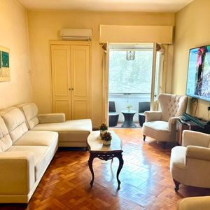 Alquiler Apartamento Centro, 2 Dormitorios, Contrafrente, Balcon, 84 M2