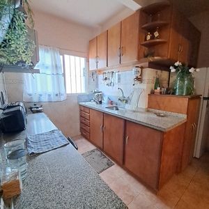 Venta Apartamento Frente,110mt2-3dorm,2baños,balcón-bajos G.C-centro Sur
