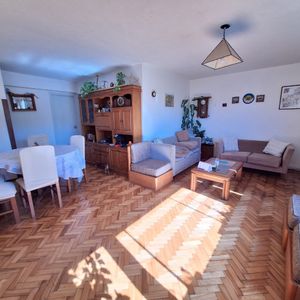 Venta O Permuta Apartamento 90m2. Aguada. 4dormitorios. 2baños.  Acepta Banco