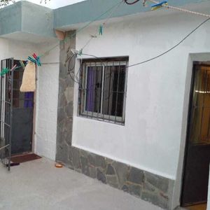 Casa 2 Dormí/2 Cocinas/terraza/ Alquilada¡¡ Acepta Banco/las Piedras.