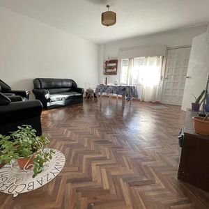 Venta Casa La Blanqueada. 3 Dormitorios, Garaje. Prox Luis Alberto De Herrera
