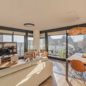 Apartamento En Alquiler De 3 Dormitorios En Centro