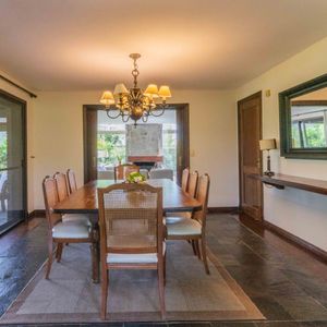 Casa En Venta C/ Cochera En Lomas De La Tahona