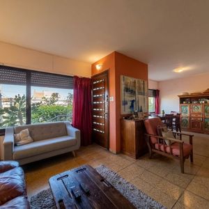 Venta De Casa De 4 Dormitorios En Malvin