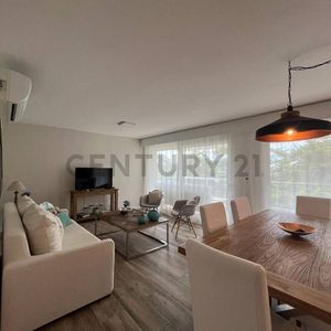 Venta Apartamento 2 Dormitorios En Playa Brava