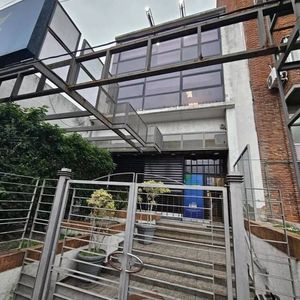 Venta De Local Oficinas Depósito En Paso Molino