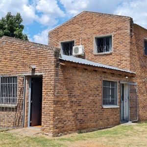 Casa En Venta De 2 Dormitorios En Salto