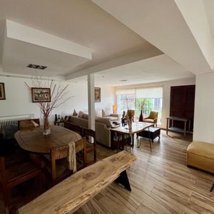 Venta Casa De 6 Dormitorios En Carrasco