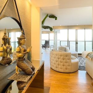 Apartamento En Venta 5 Dormitorios C/cochera En Punta Carretas