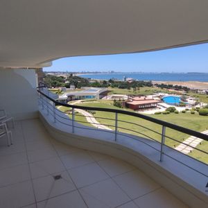 Apartamento En Venta De 3 Dormitorios C/ Cochera En P. Ballena