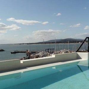 Apartamento En Venta De 3 Dormitorios C/ Cochera En Piriápolis