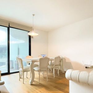 Apartamento En Venta De 1 Dormitorio C/ Cochera En Puerto Buceo