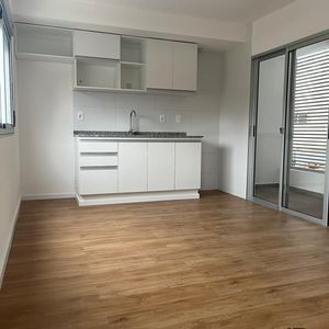 Apartamento En Alquiler De 2 Dormitorios C/ Cochera En Lezica