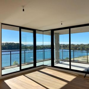 Venta Apartamento 3 Dormitorios Con Vista Al Lago