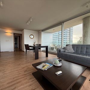 Apartamento En Venta De 2 Dormitorios C/ Cochera En Canelones