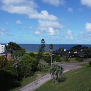 Casa En Venta De 3 Dormitorios C/ Cochera En Playa Mansa