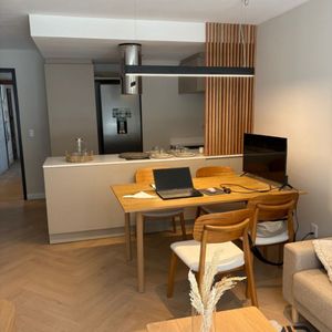 Apartamento De 1 Dormitorio, Con Terraza Y Parrillero Próximo A La Rambla Buceo