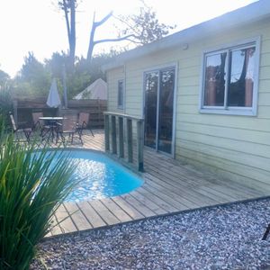Complejo De 3 Casas Con Piscina En Venta En Punta Del Diablo