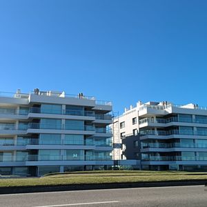 Apartamento En Venta C/ Cochera En Playa Mansa