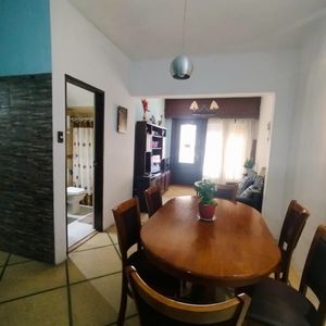 Casa En Venta C/ Cochera En Cordón