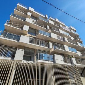 Moderno Monoambiente Con Terraza Al Frente En La Blanqueada. Entrega Inmediata