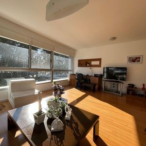 Apartamento En Venta De 2 Dormitorios, 2 Baños Y 2 Garajes Carrasco Norte